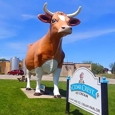 Bernice the giant cow outside of Cedar Crest's manufacturing plant and parlor.